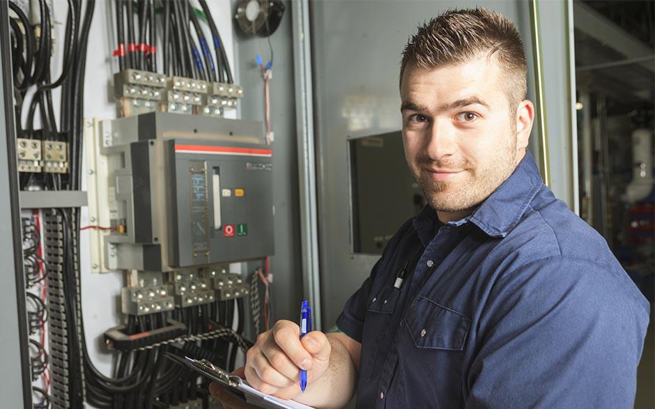 taux horaire électricien Évry